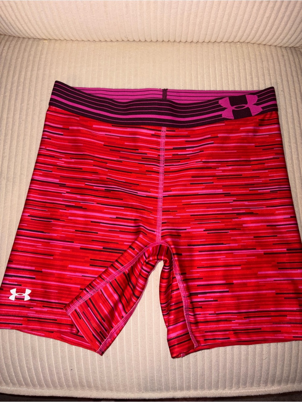 Under Armour HeatGear Pink Red Printed Compression Shorts